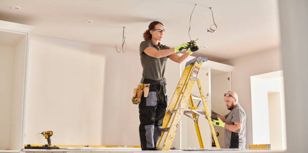 Best Affordable Emergency Electrician  in Zephyrhills South, FL